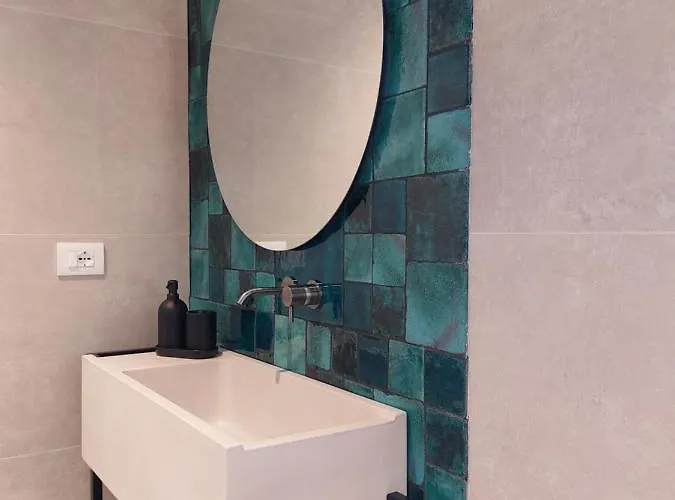Bed & Breakfast Palazzo Accinni 4*